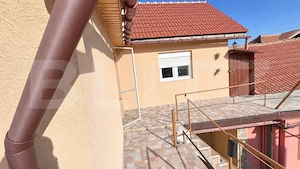 Casa de vanzare, 231 mp, zona Central - Orastie - imagine 2