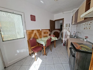 Apartament de inchiriat 2 camere zona Strand etaj 2 bucatarie separata - imagine 15