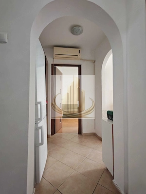 Apartament cu 2 camere, decomandat, Piata Sudului - imagine 2