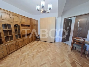Apartament de inchiriat 2 camere zona Strand etaj 2 bucatarie separata - imagine 7
