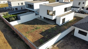 Casa individuala de vanzare, Zona Metro 2 - direct de la propietar - imagine 3