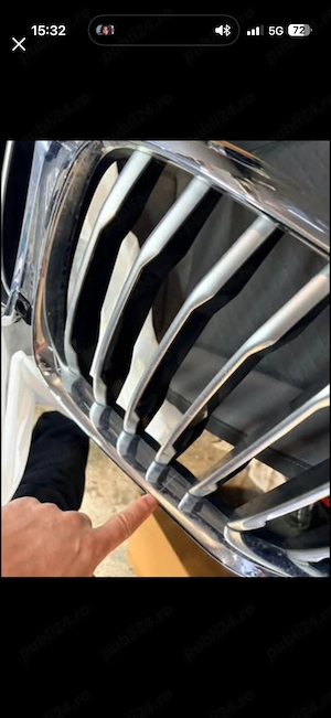 Vând grilă BMW x5 cod grilă 51 13 7 454 887 - imagine 4