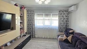 Vand apartament cu 3 camere decomandat in Deva cu GARAJ si BOXA sub bloc, zona Imp. Traian,