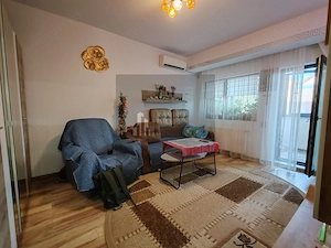 Apartament 2 camere, Sector 5, Pecineaga/Salaj, decomandat, centrala - imagine 2