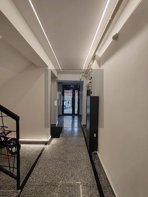 Apartament 2 camere, Sector 5, Pecineaga/Salaj, decomandat, centrala - imagine 12