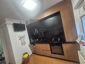 Apartament 3 camere decomandat Ozana / Titan / 1 Decembrie 1918 - imagine 4