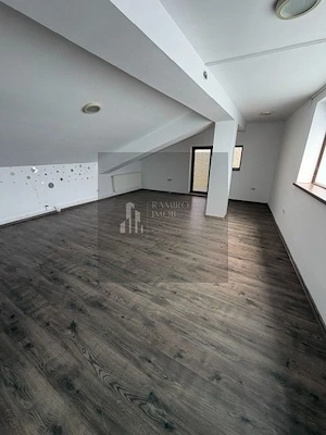 Spatiu Comercial / Birouri Metrou Aparatorii Patriei - imagine 16