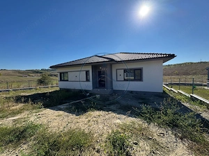 Casa Individuala de vanzare, 3 camere, 120 mp, zona Sigmir