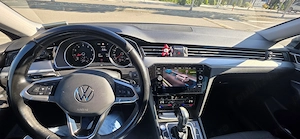 Vand VW Passat 2021 - imagine 10