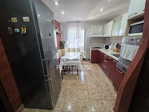 Vand 3 camere confort 1 zona Govandari Micro 4  - imagine 18