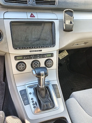 VW Passat b6 2.0 tdi 170cp dsg 2009 DEFECT - imagine 2