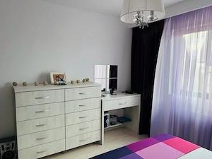 Vand apartament doua camere - imagine 5
