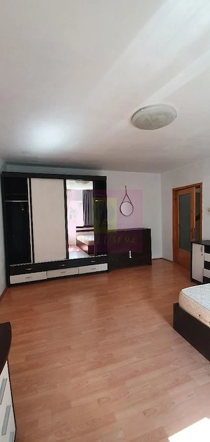 VAnzare apartament 3 camere Unirii Zepter-adiacent - imagine 2