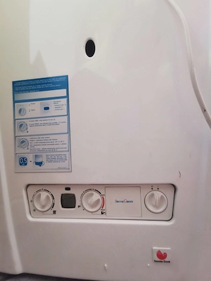 Centrala pe gaz tiraj natural Saunier Duval pt dezmembrare piese , inca functionala