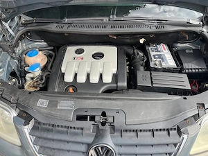   Vand Volkswagen touran 2003 motorina - imagine 2