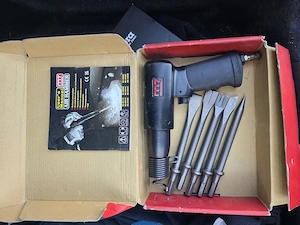 Pistol pneumatic  cu accesoriii