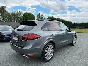 Porsche Cayenne Diesel, 3.0d 240cp, Pack GTS, Chrono, Keyless,Geamuri duble, Trapa, încălzire scaune - imagine 15