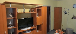 Închiriez apartament cu două camere 