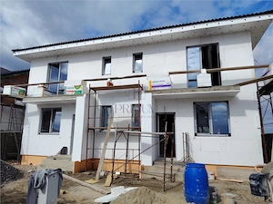 Duplex 4 camere - toate utilitatile - dormitor la parter
