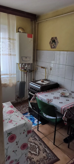 Închiriez apartament cu două camere  - imagine 6