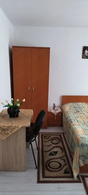 Închiriez apartament cu două camere  - imagine 3