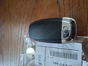 Cheie originală cu telecomandă pentru Audi A6 - 2012 - imagine 2