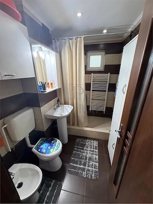 Lipovei - 2 Camere - Etaj 1 - Renovat - Centrala proprie - Spatios - Decomandat - imagine 4