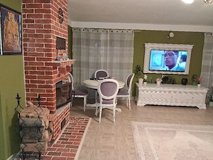 Vând casa 270 mp,1500 mp teren intravilan in Tg-Jiu, zona superbă,pompa caldura,panouri,baterii - imagine 4