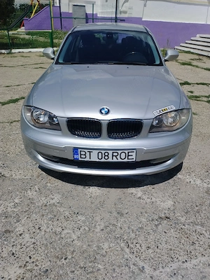 BMW seria 1,an 2011 - imagine 5