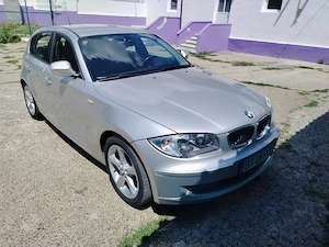 BMW seria 1,an 2011 - imagine 3