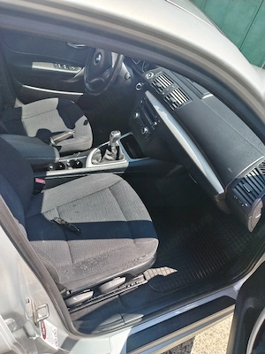 BMW seria 1,an 2011 - imagine 4