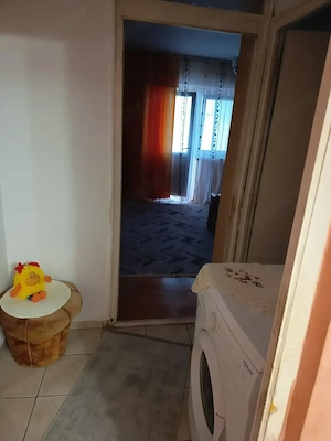 Vînd ap. 2 camere semidecomandat ,etaj 3 4 zona L  ,str .Dunării cu  HCC,ap. este gol ,fara gaze - imagine 5