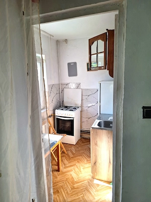 Închiriez Garsoniera Lipovei