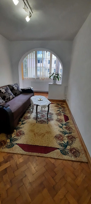 Inchiriez apartament cu 2 camere zona Hurmuzachi