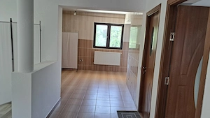 Proprietar Inchiriez Spatiu - imagine 3