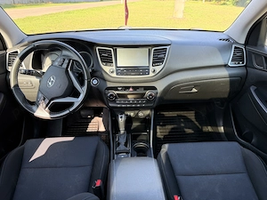 Hyundai Tucson 2.0 CRDi 4x4 automat, panoramic   mașina familiei, proprietar - imagine 7