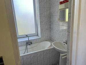 Proprietar vand casa cu doua corpuri cladire plus sura cu gradina mare în centru Sura Mica, 1600mp - imagine 4