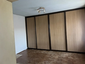 Proprietar vand casa cu doua corpuri cladire plus sura cu gradina mare în centru Sura Mica, 1600mp - imagine 9