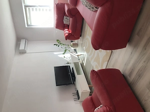Proprietar, inchiriez ap. 3 cam ,mobilat-utilat , parcare privata ,zona Decebal.