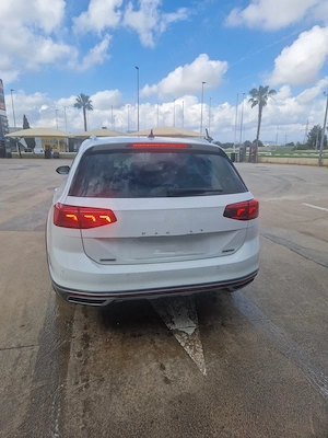 Volkswagen Passat Alltrack  - imagine 4