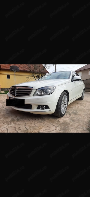Vând Mercedes Benz