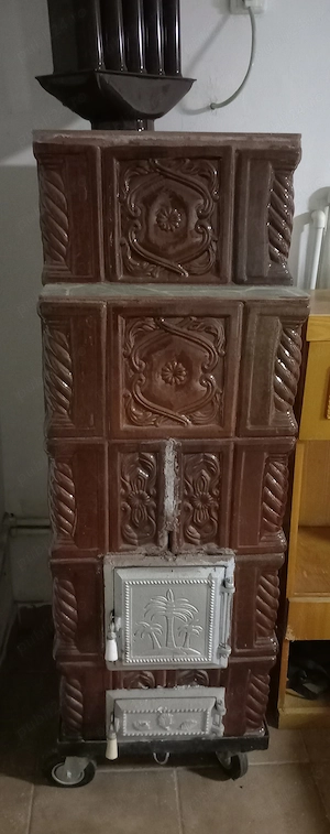 Soba de teracotă  uzată. 
