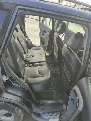 Toyota RAV4 Benzină  - imagine 2
