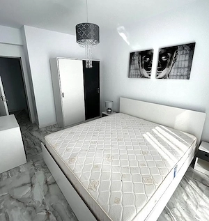  in PLOIESTI ofer CHIRIE apartament decomandat 2 camere - imagine 3