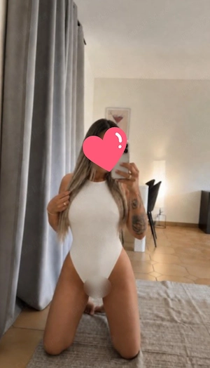 Julia nou aici