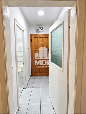Mobilata si utilata in bloc cu 4 apartamente pe nivel - imagine 2