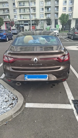 Vând Renault Megane IV 1.3 TCe benzină, 116 CP, cutie manuală, an 2019, aproximativ 90.000 km. - imagine 4