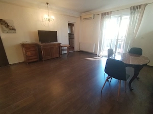 Ap. 2 camere  cu centrala termica proprie +loc de parcare  de închiriat 