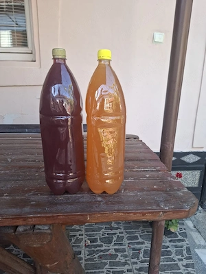 Vând suc de struguri ,suc de mere,si suc de mere si struguri pasterizat bio