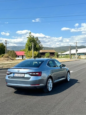 Skoda Superb 3 2.0 DSG Euro6 - imagine 5